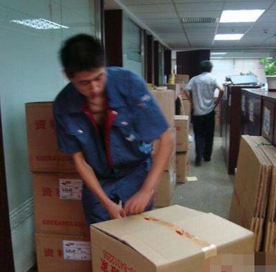 南昌面包車搬家服務(wù) 便捷實(shí)惠的都市搬家解決方案